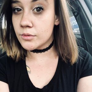 Meet your Posher, Casey